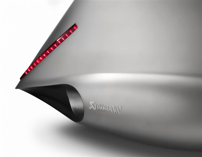 Illustration for article titled The Akrapovič Full Moon bike is like a Vespa from the future